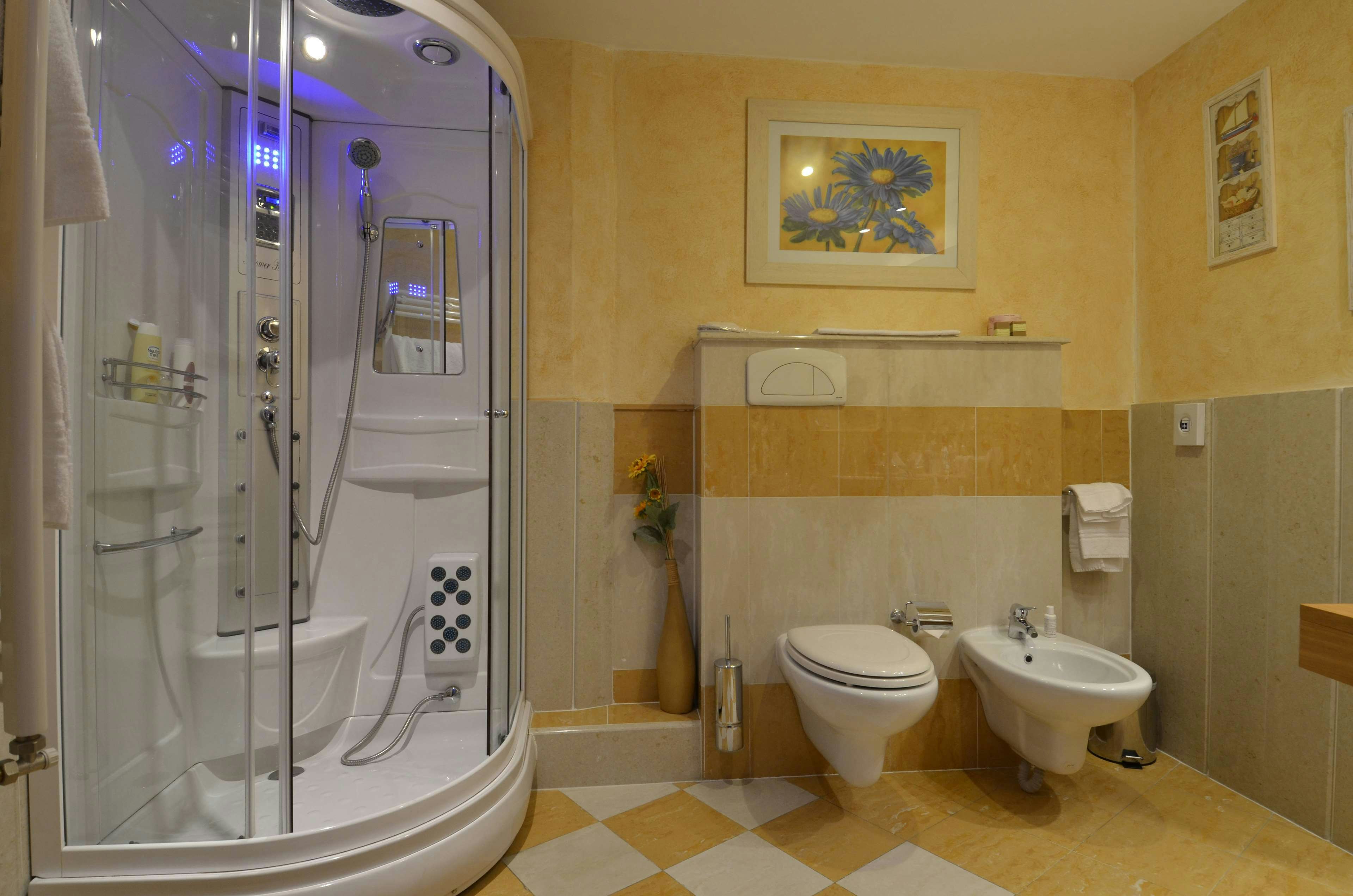 Welcome Hotel 45/45