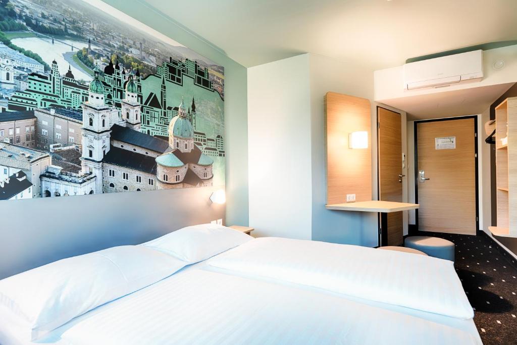 ROOM, DOUBLE BED