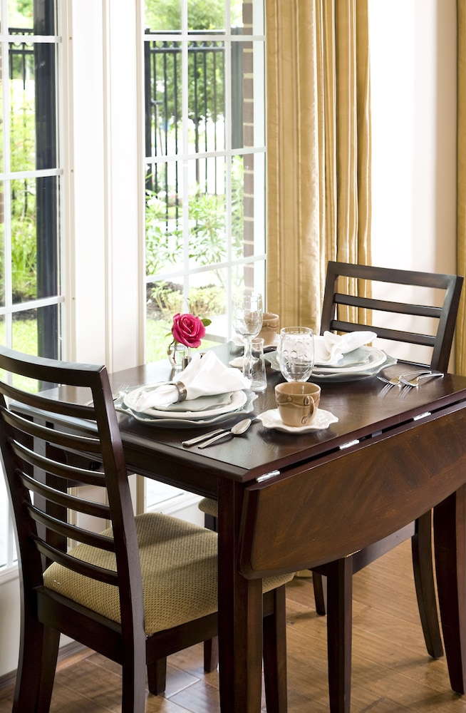 La Maison In Midtown An Urban Bed And Breakfast 37/47