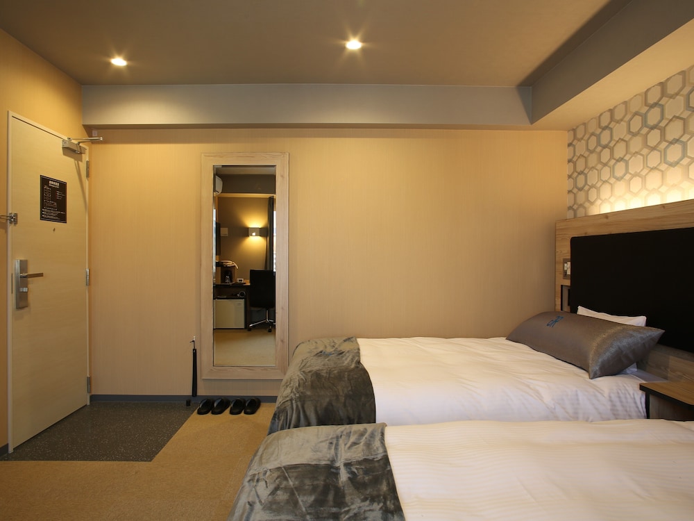 ROOM, 2 DOUBLE BEDS, SMOKING