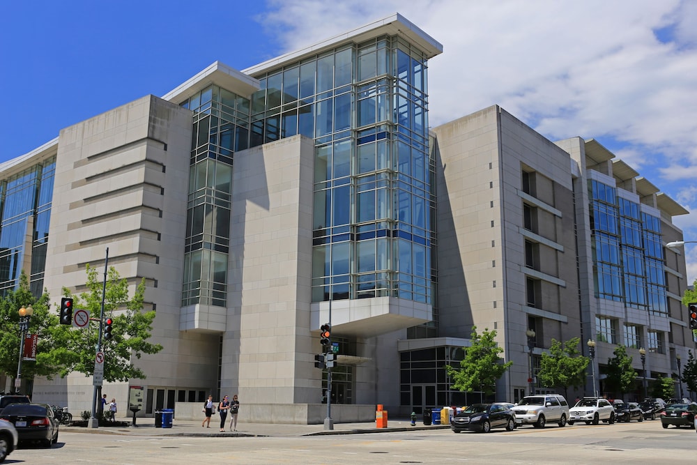 Le Meridien Washington, D.C., The Madison 64/77