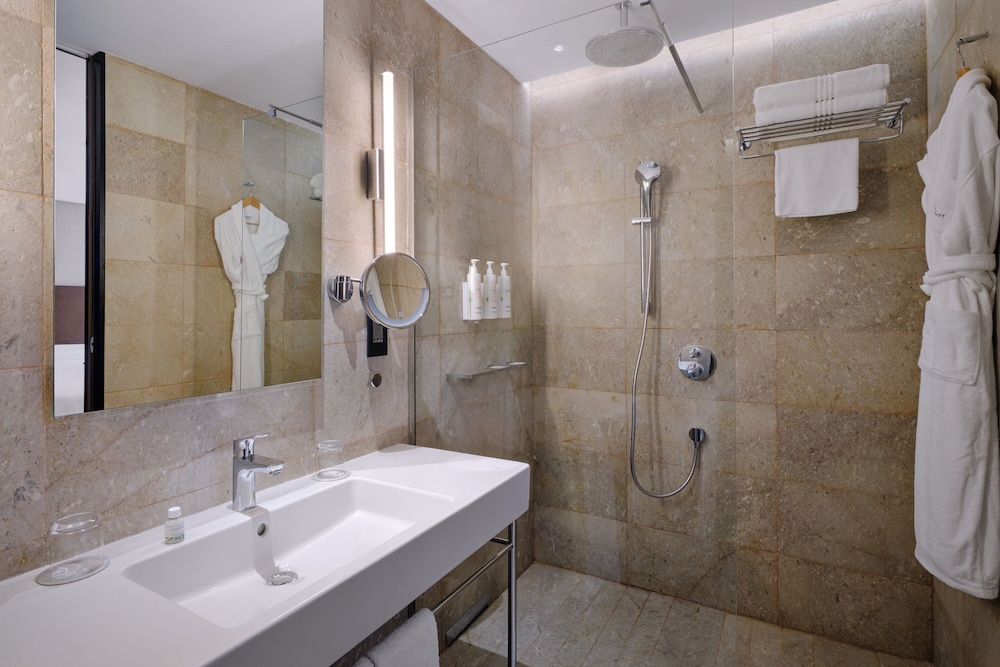 Tunis Marriott Hotel 45/50