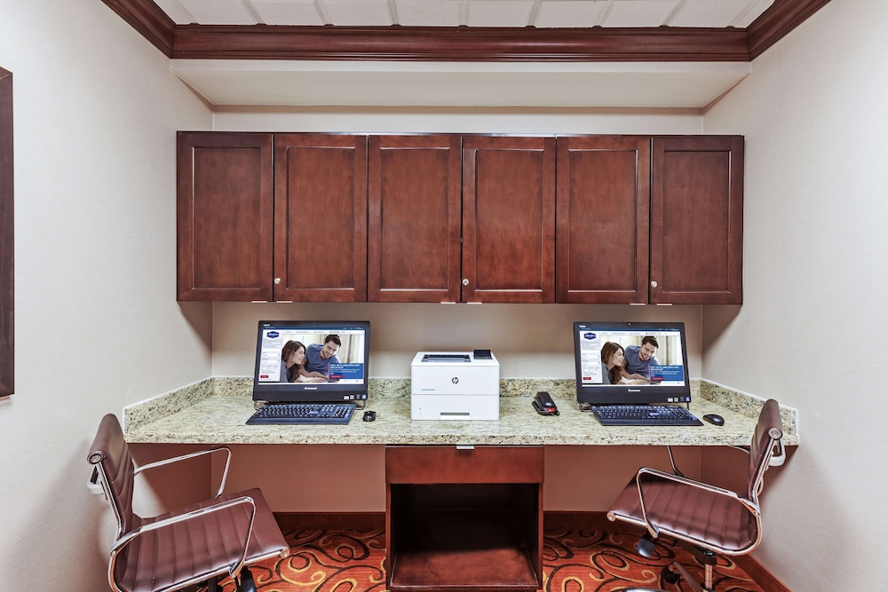 Hampton Inn & Suites Houston I-10 West Park Row 38/42