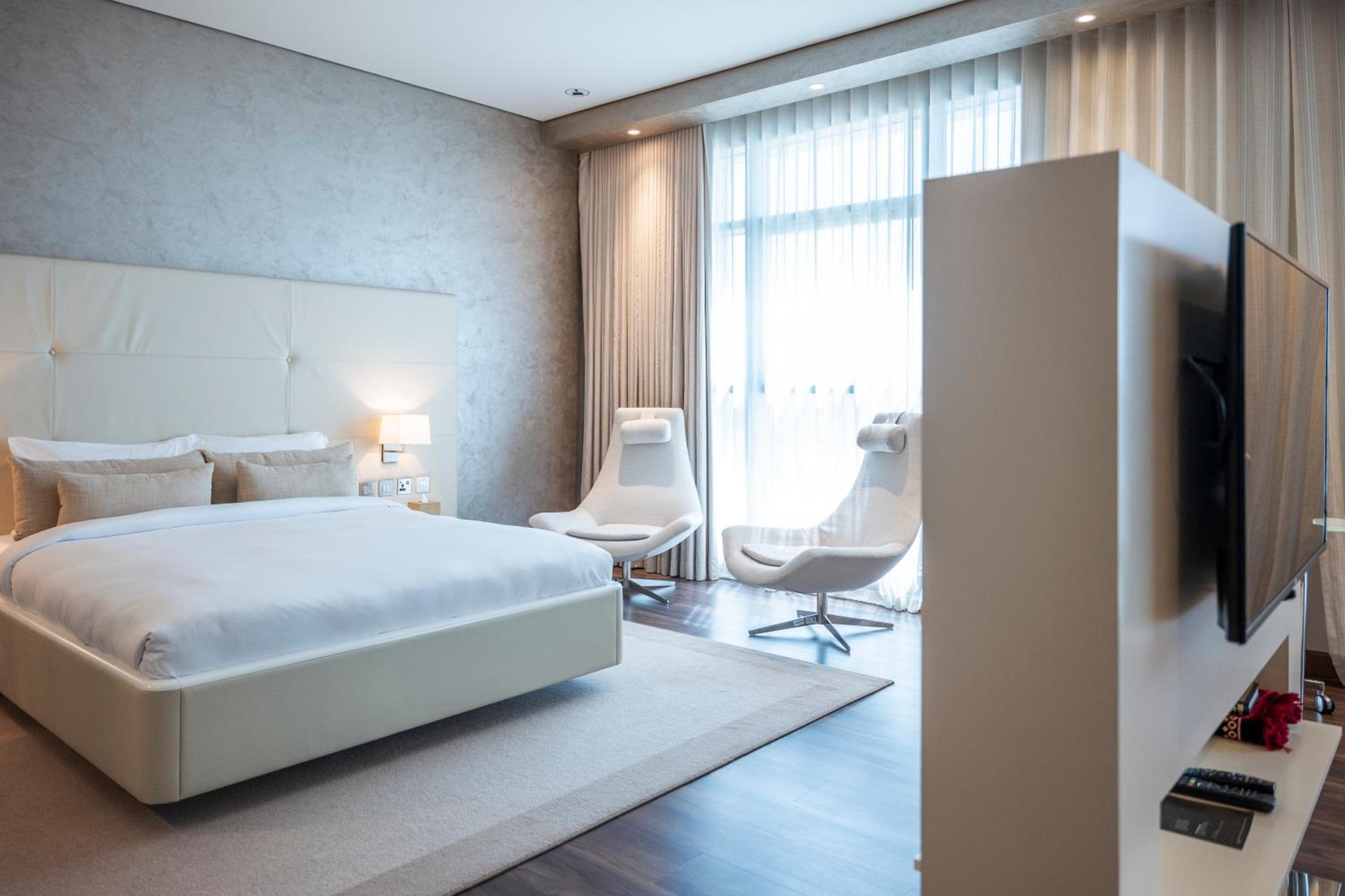 remal hotel al dhannah