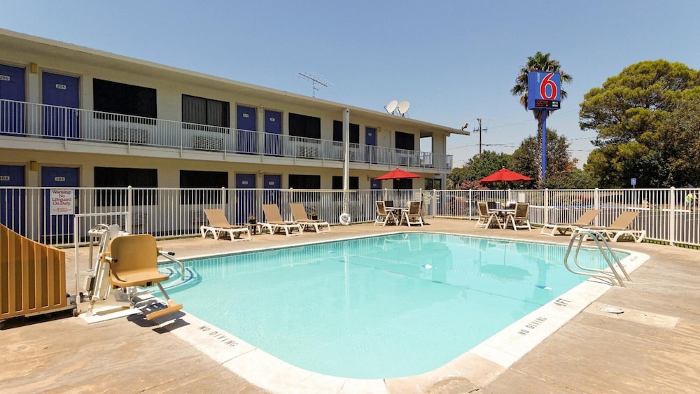 Motel6 Chico, CA 6/39