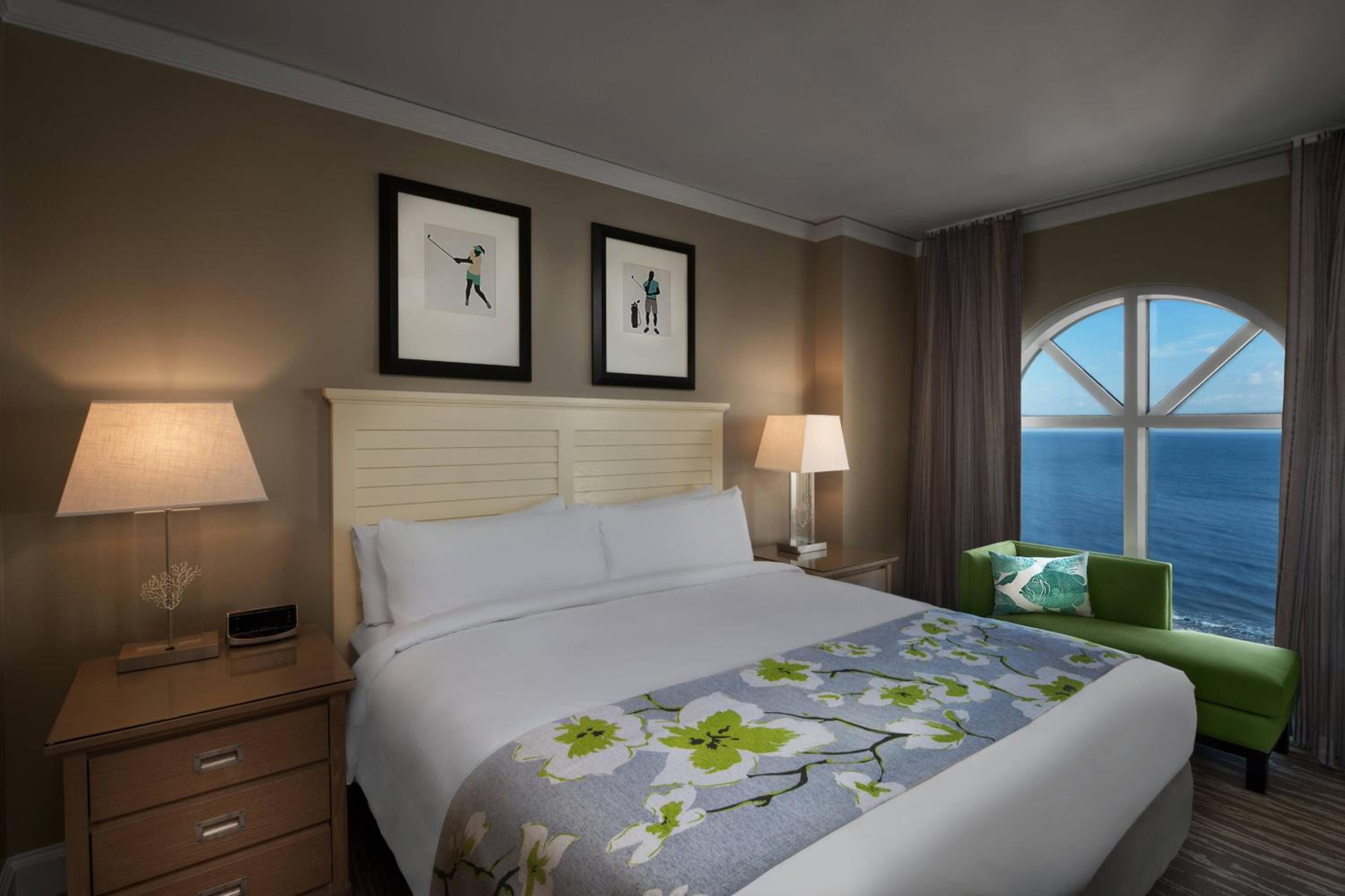 2 Bedrooms, Villa, King Bed, 2 Queen Beds, Ocean Front, Sofa, Balcony، Marriott's Oceanwatch Villas At Grande Dunes 2/4