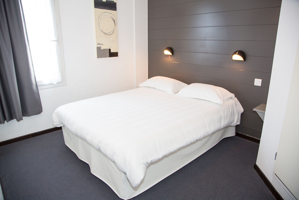 Brit Hotel Albi 18/49