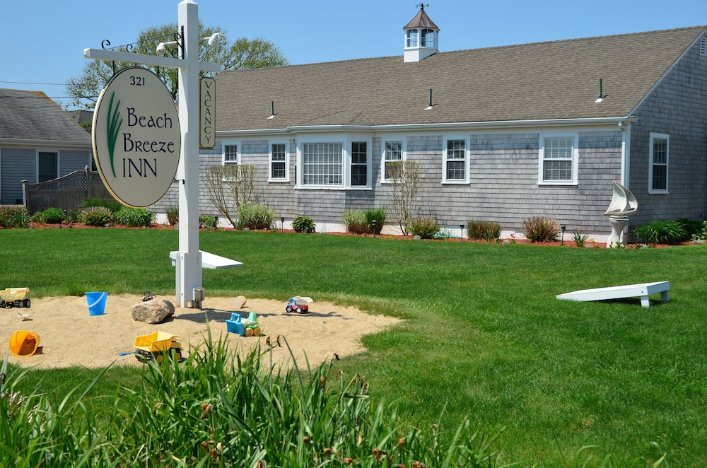 Beach Breeze Inn 39/50