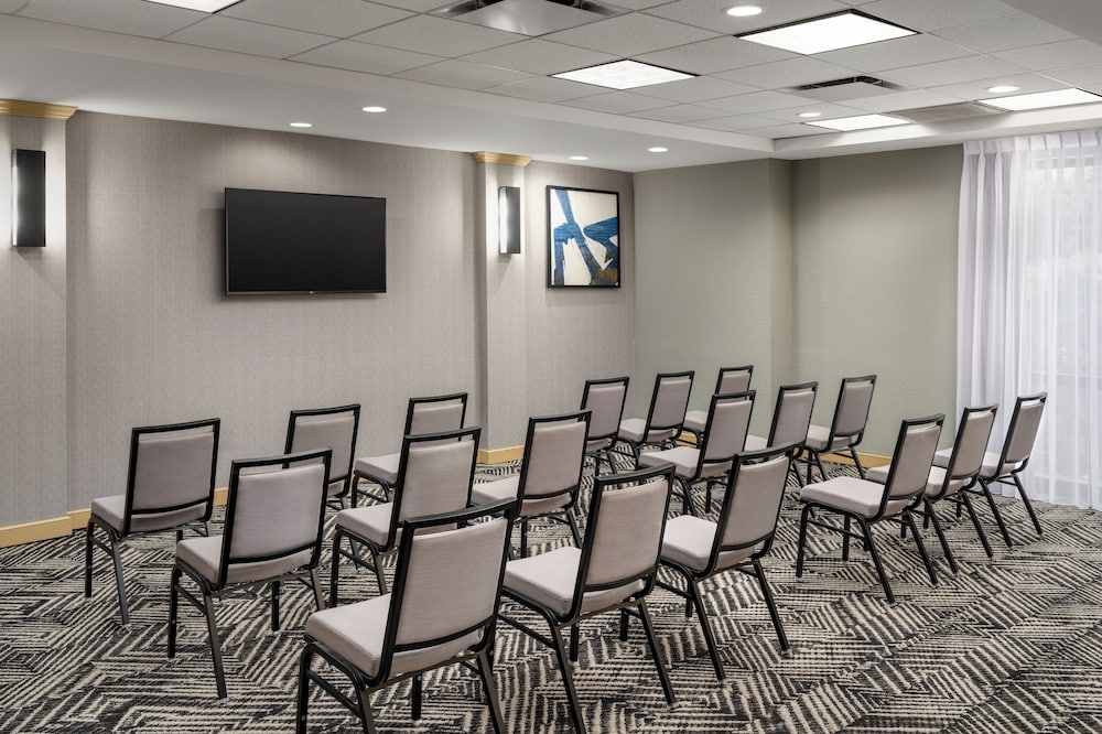 Hyatt Place Columbia/Harbison 34/50
