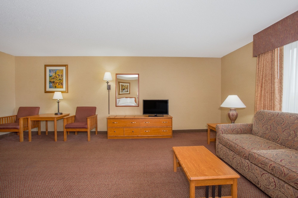 Quality Inn & Suites Wellington - Fort Collins 23/32