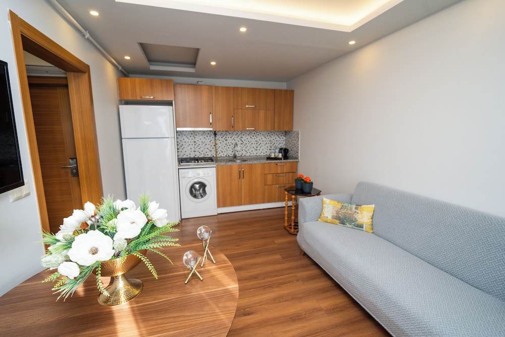 Yusra Suit Trabzon 8/50