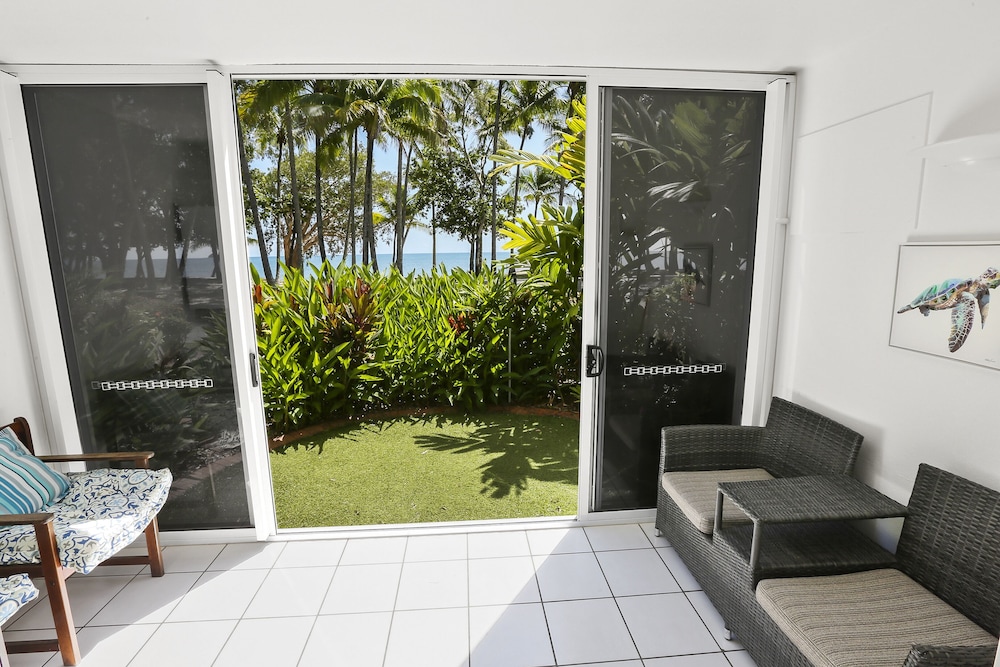 Agincourt Beachfront Apartments 19/72