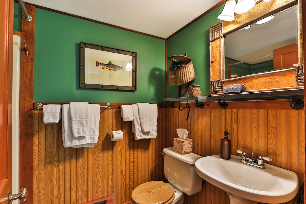 Lake Placid Stagecoach Inn 47/49