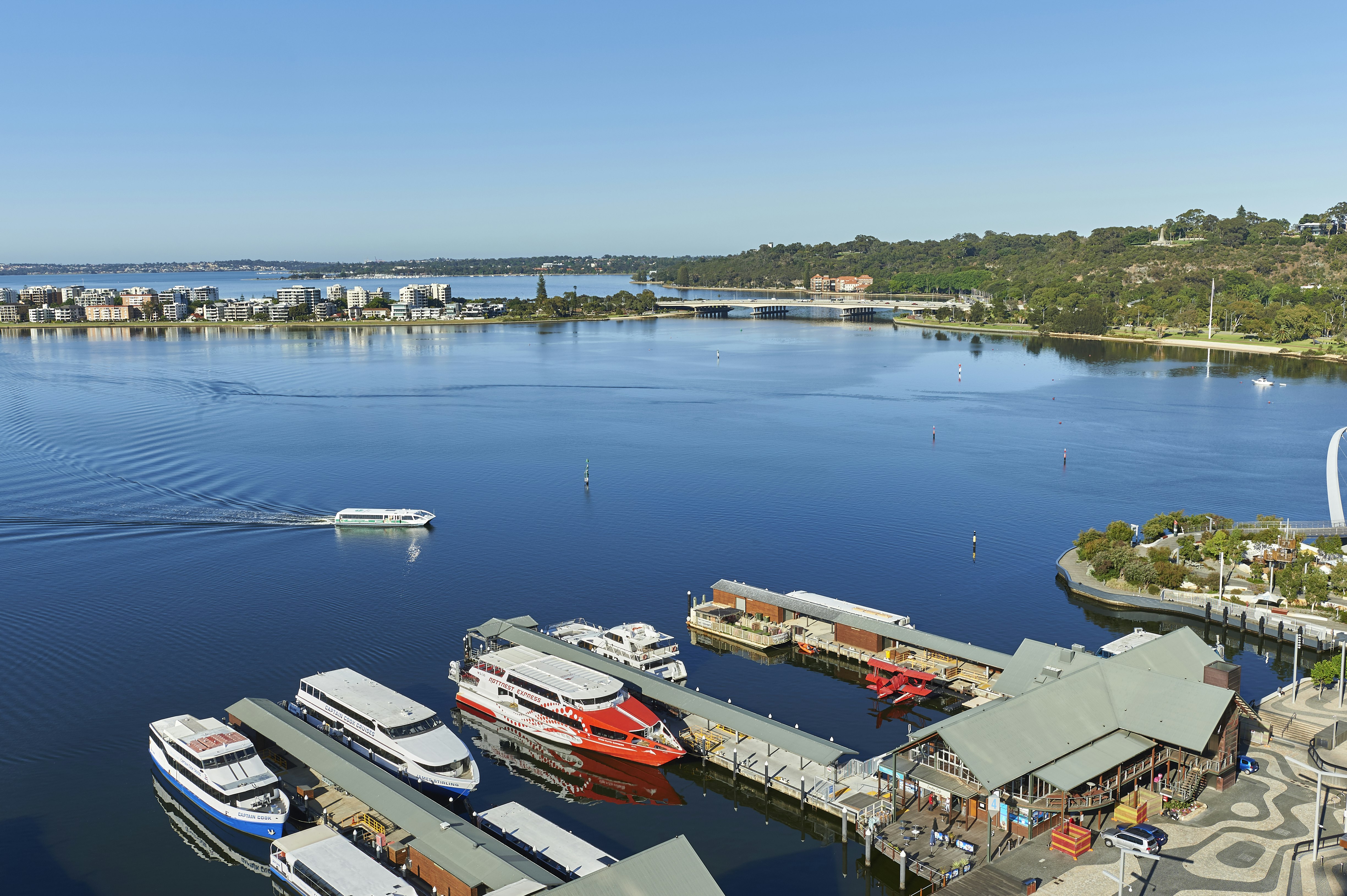 Doubletree By Hilton Perth Waterfront 34/35