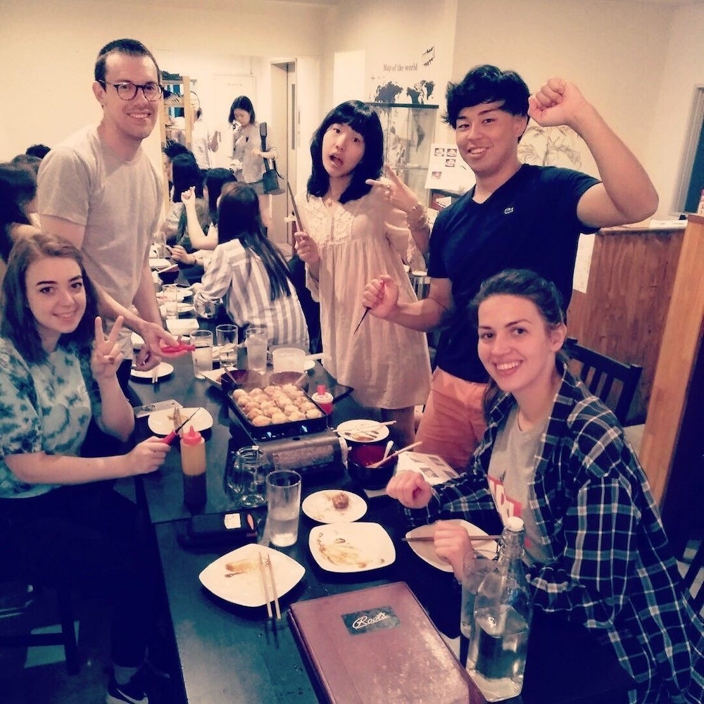Roots Hostel 52/59
