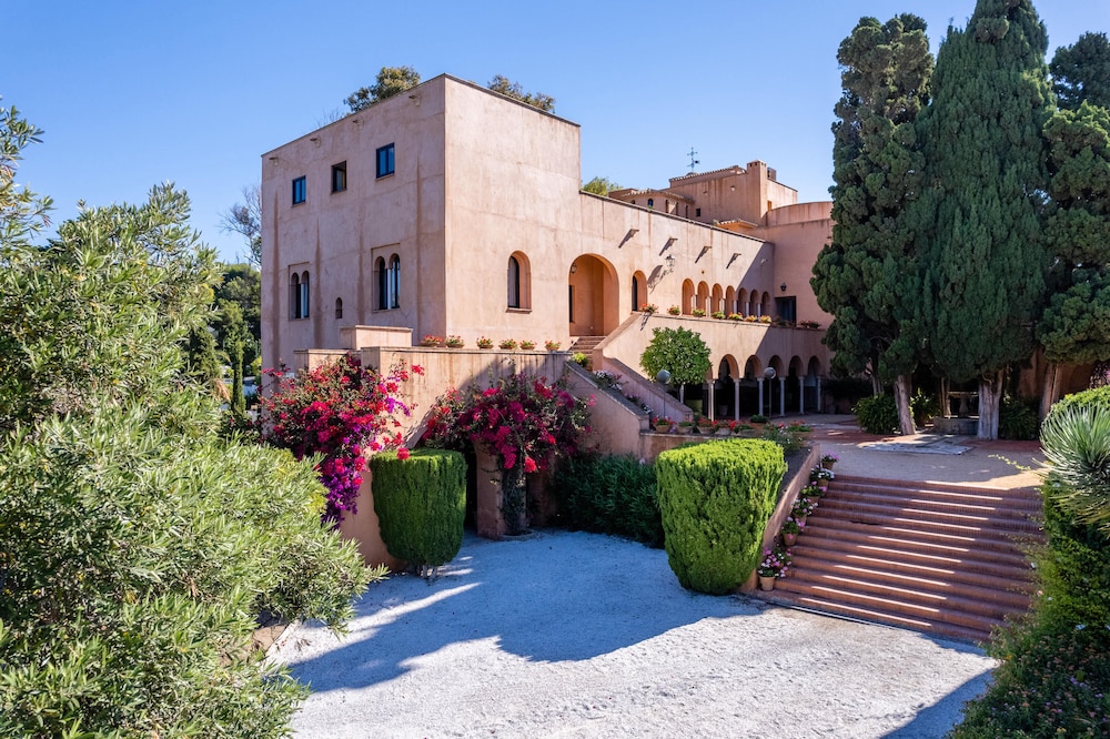 Hotel Castillo De Santa Catalina 36/50