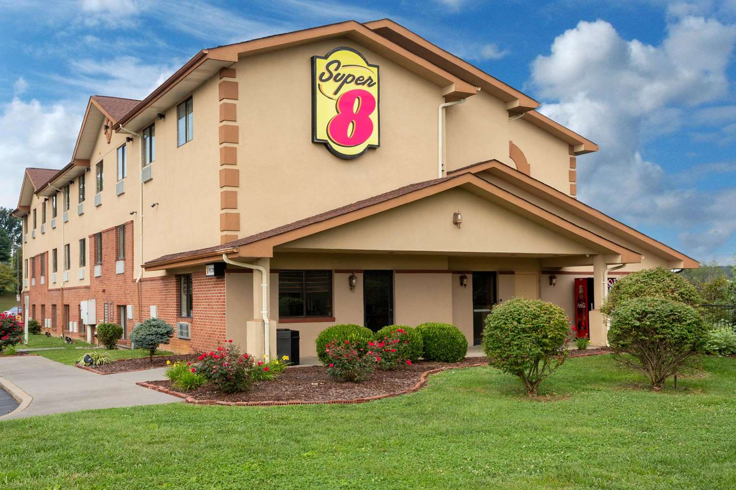 Super 8 By Wyndham Abingdon Va 3/21