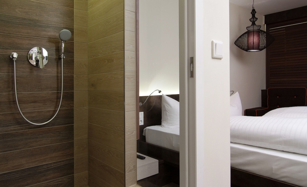 Hotel Gio 50/50