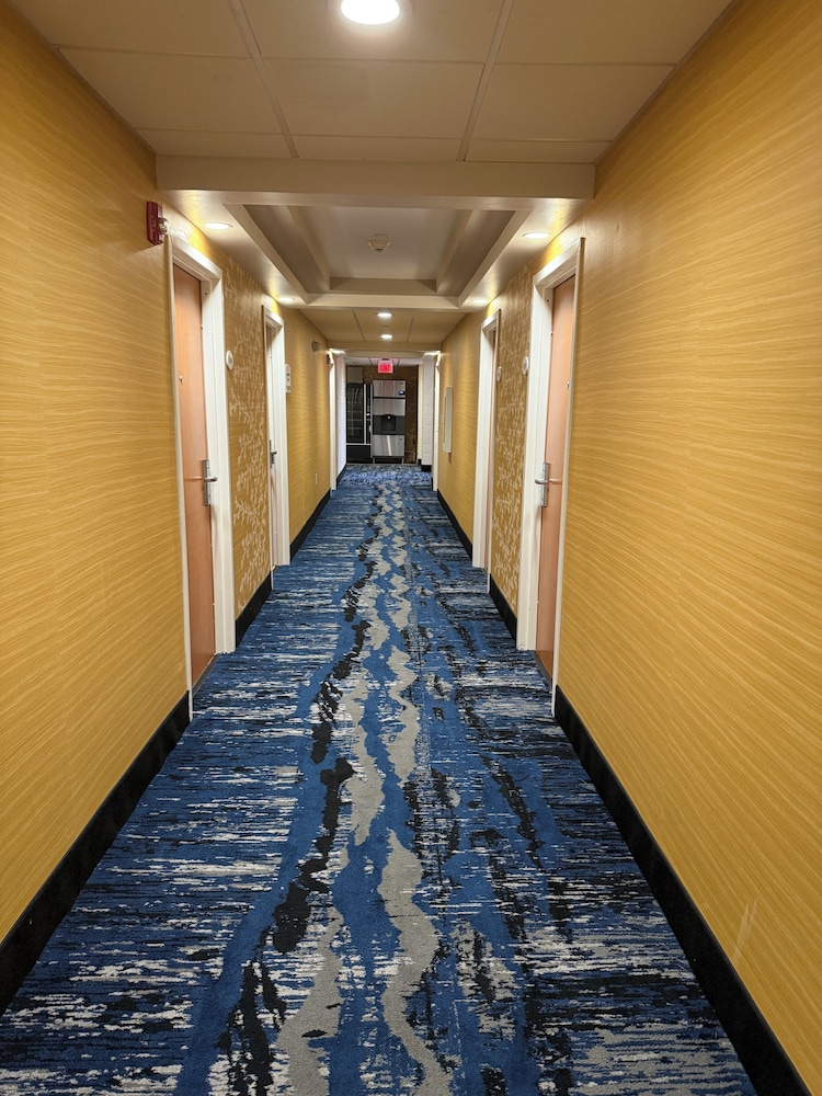 Baymont Inn And Suites Kingston Plymouth Bay 22/42