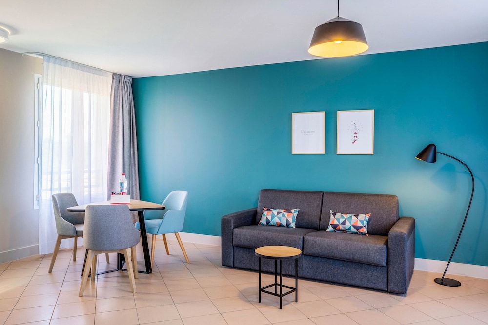 Appart City Confort St Quentin en Yvelines Bois d Arcy 43/80