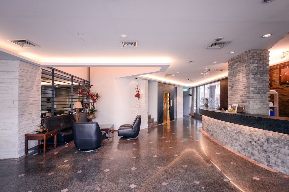 Waugh Den Hotel 8/61
