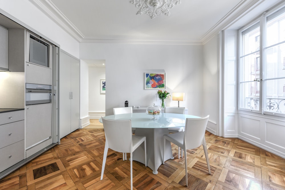 Swiss Luxury Apartments 36/47