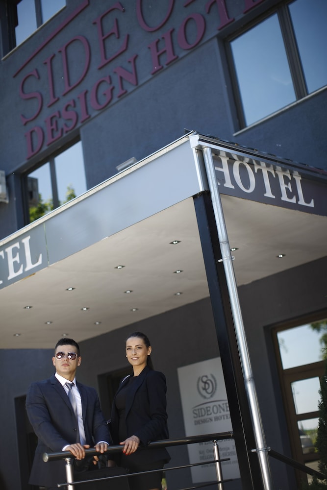 Side One Design Hotel 9/60