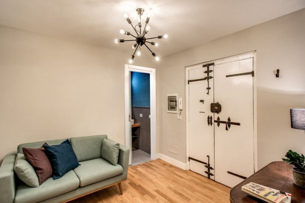 Trevi Fountain Superior 3 bdr apartment 25/49