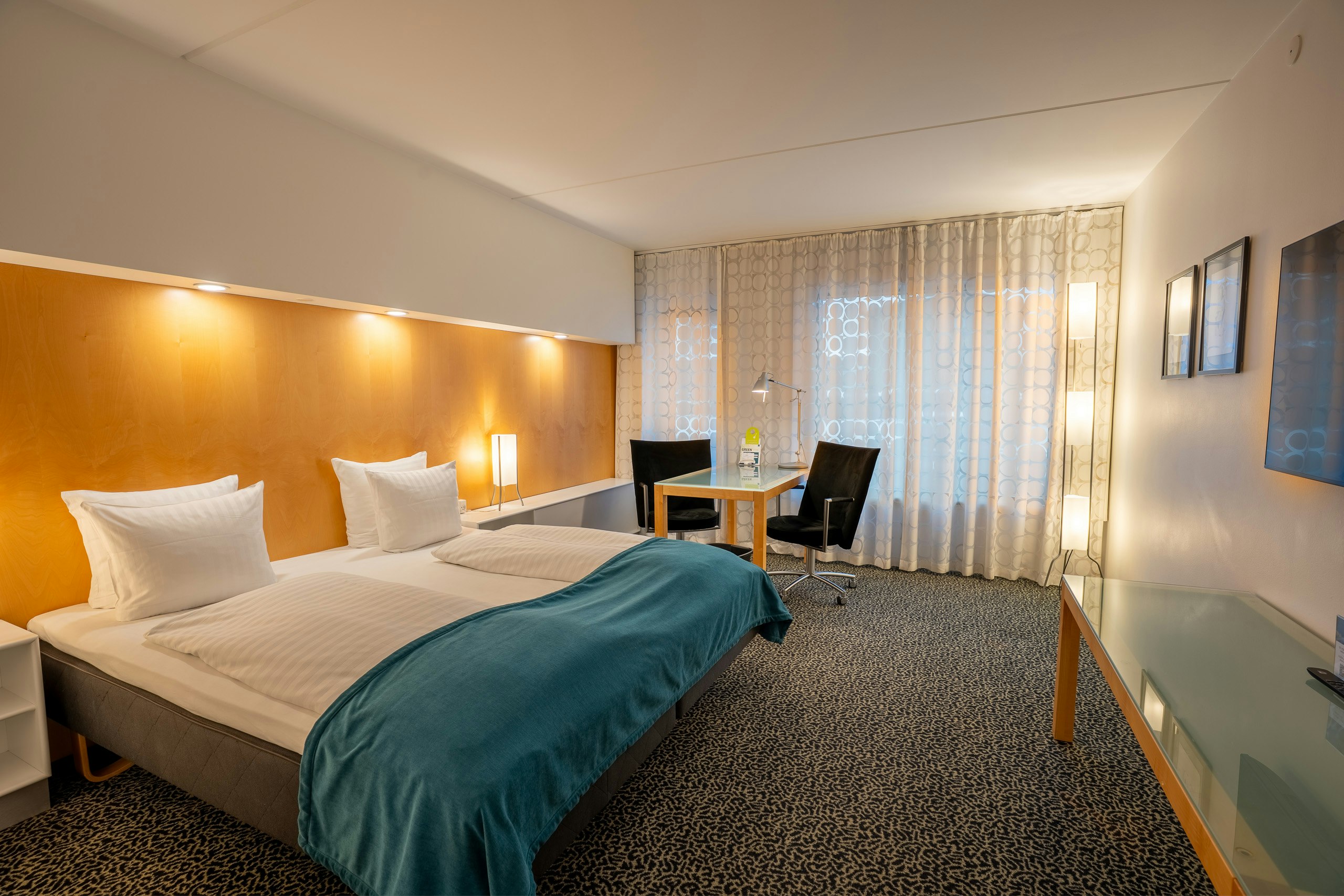 GLOSTRUP PARK HOTEL 12/50