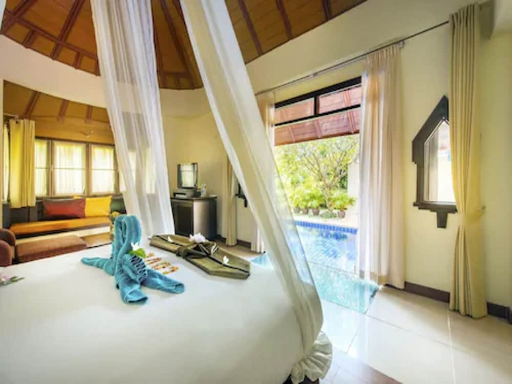 Chada Lanta Beach Resort 9/50