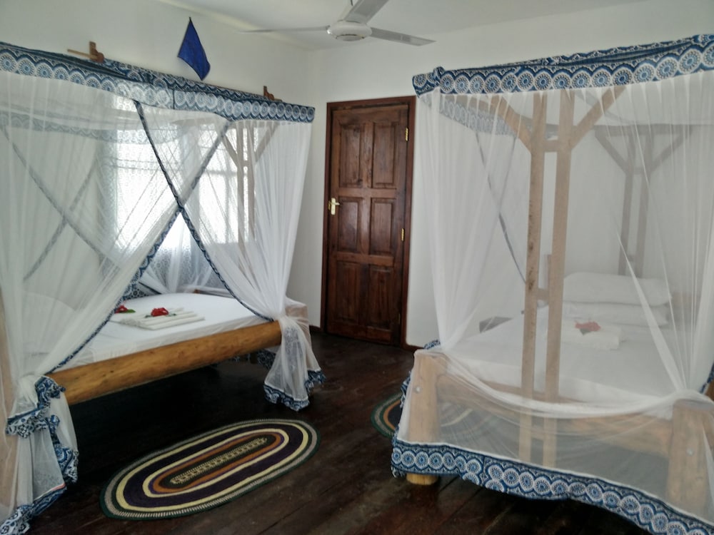 Sea View Lodge Boutique Hotel 22/76