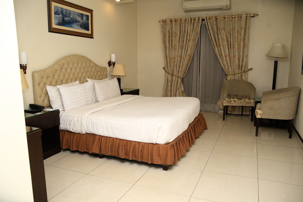 Hotel Javson Sialkot 26/60