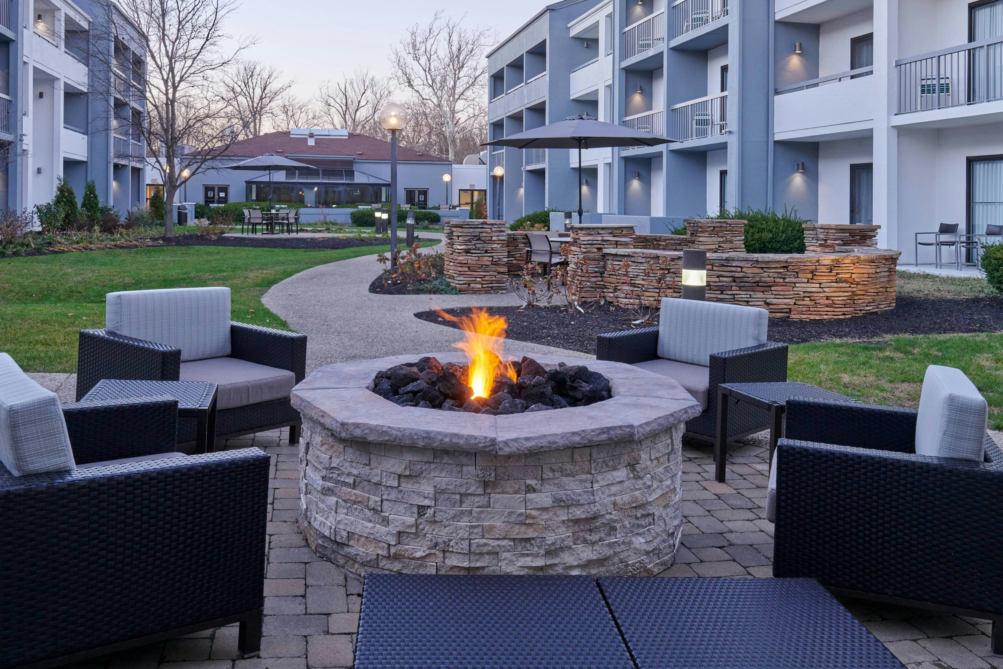 Courtyard Indianapolis Castleton 45/46