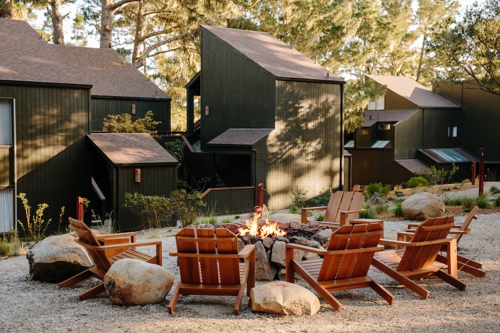 Lodge at Marconi 30/46