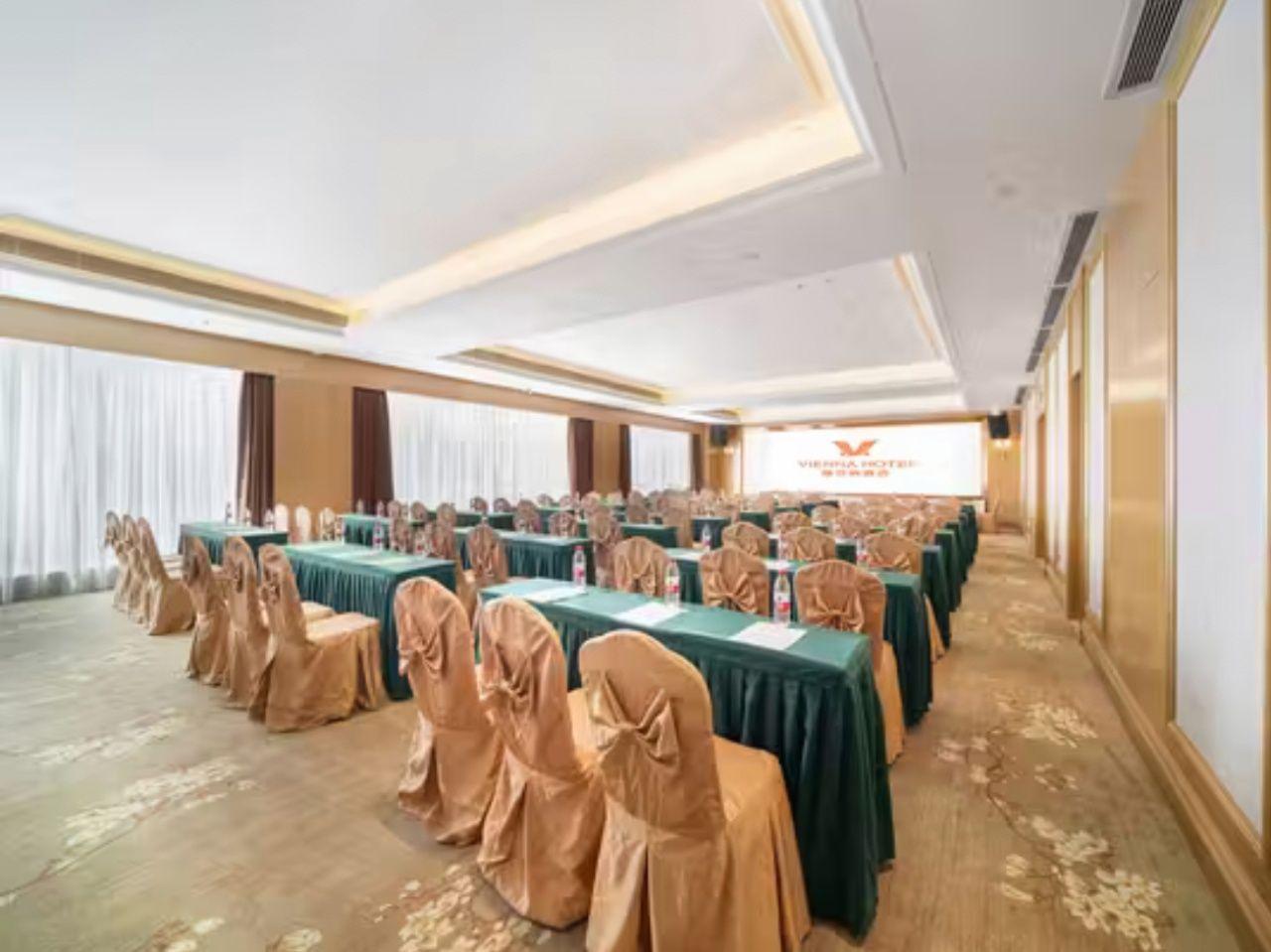 Vienna International Hotel (Shenzhen Guanlan Avenue) 21/37