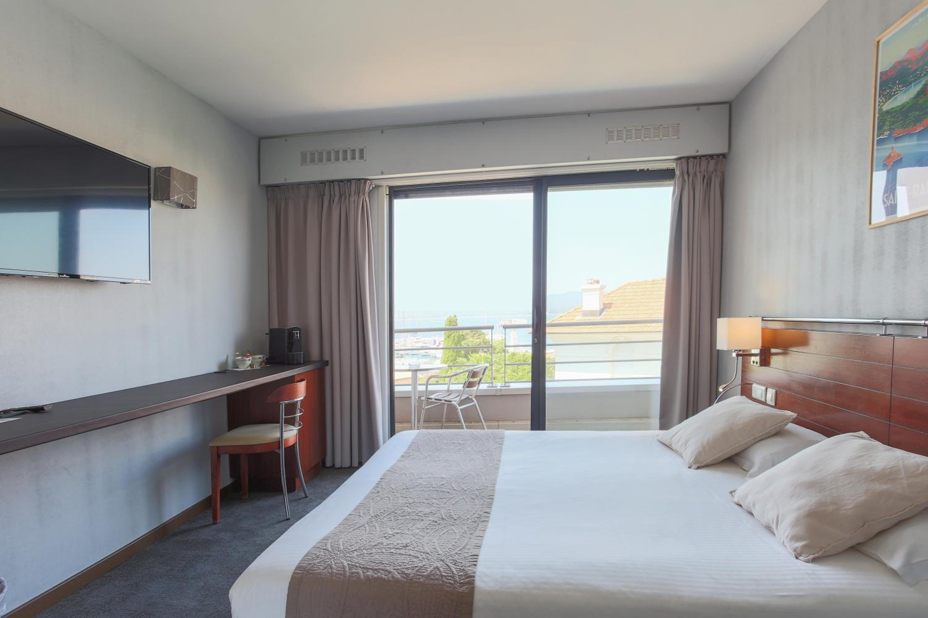 Comfort, Double or Twin Bed, Balcony or Terrace, Pool Access
