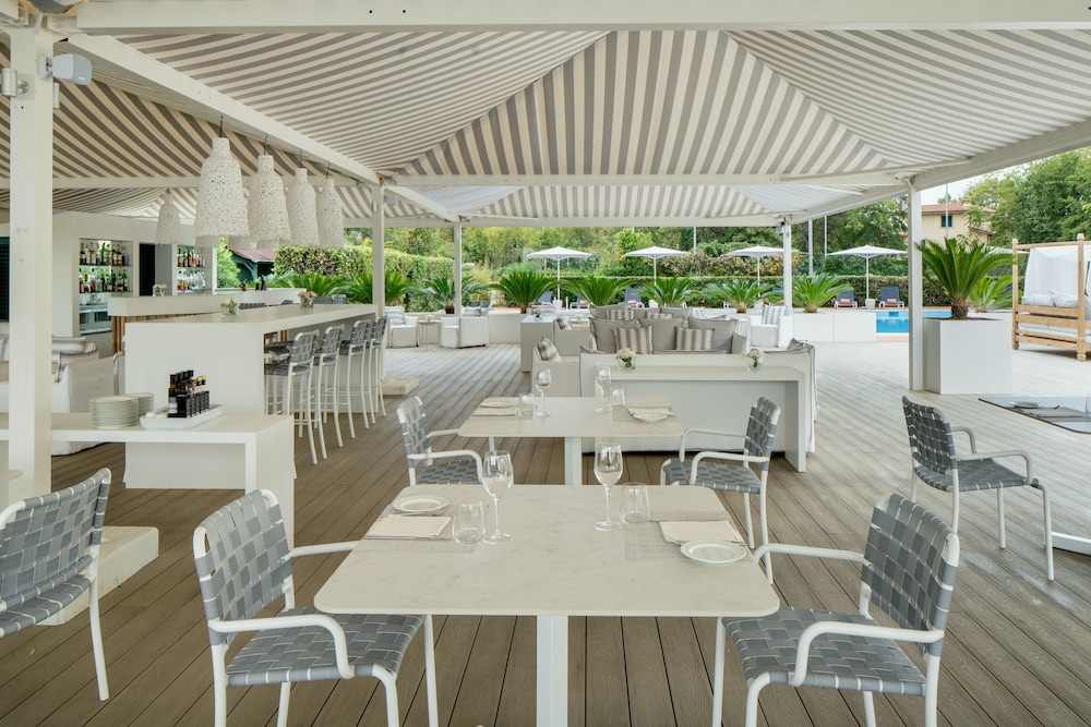 Una Hotel Forte Dei Marmi 50/69