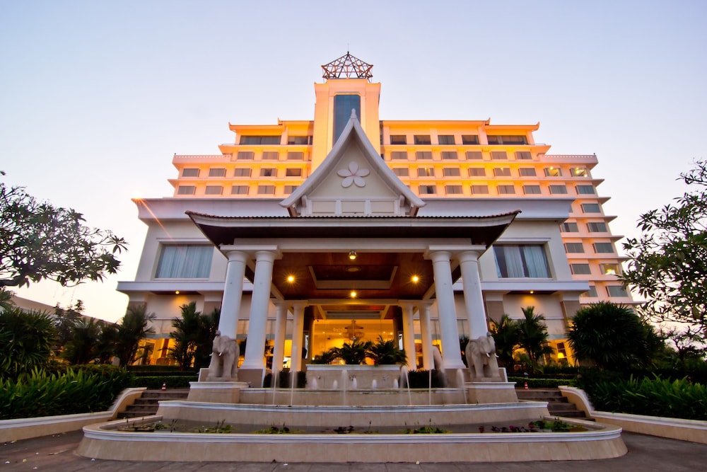 Champasak Grand Hotel 4/73