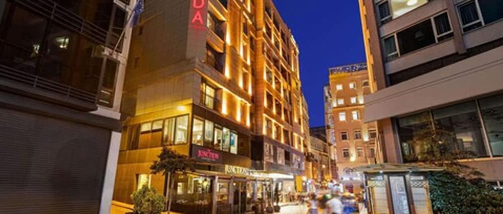 Ramada by Wyndham Istanbul Pera 47/50