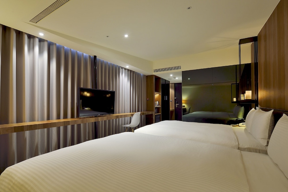 HOTEL WO 22/34