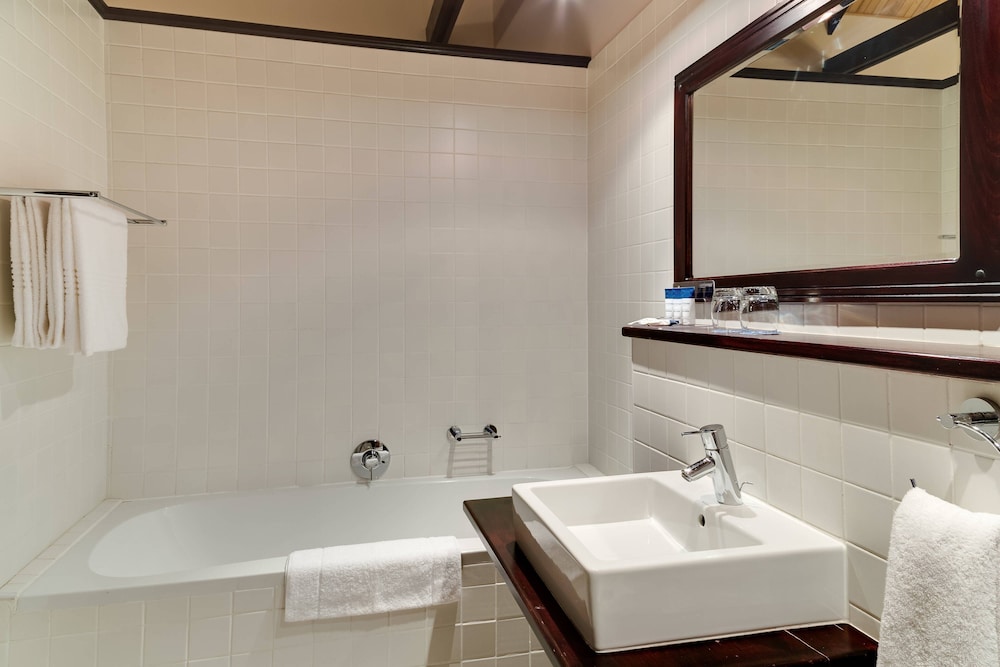 Protea Hotel By Marriott Stellenbosch Dorpshuis Spa 13/44