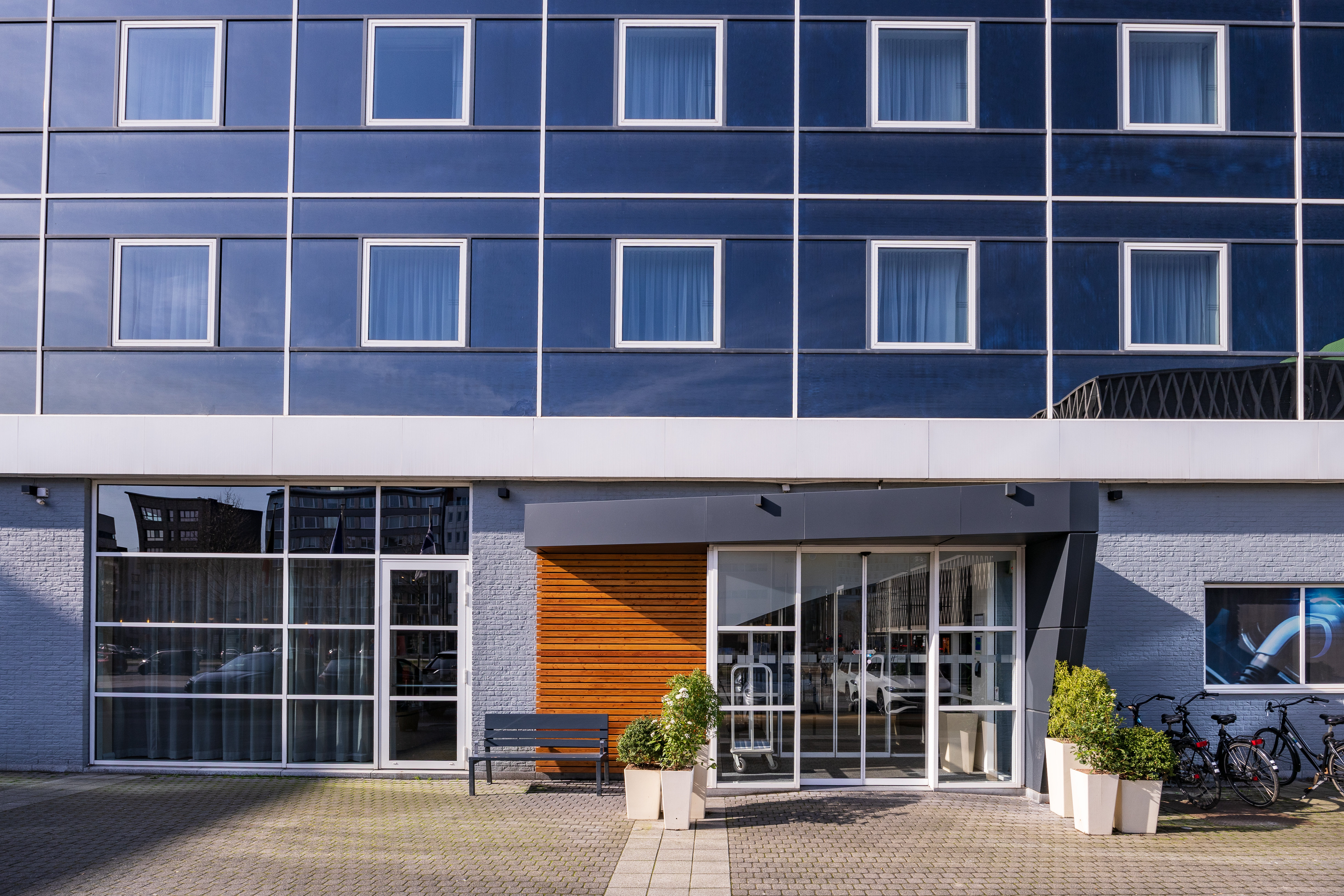 Holiday Inn Express Antwerp City North 3/76