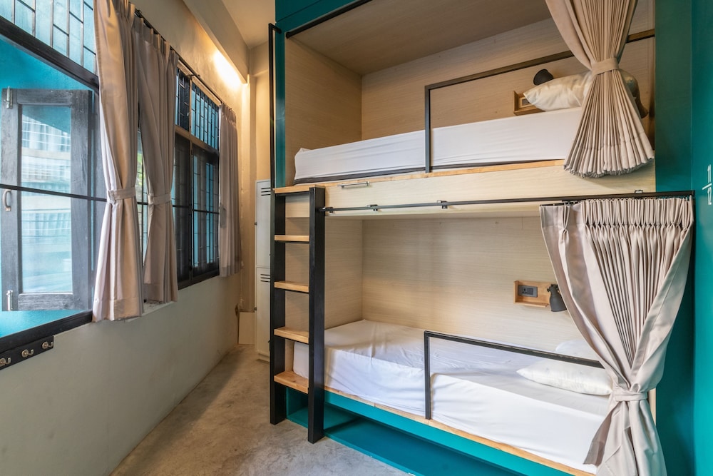 Bunny Burrow Hostel 12/40