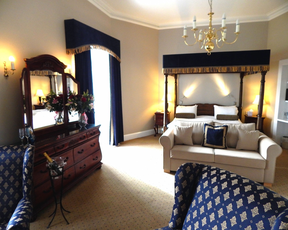 Tulloch Castle Hotel 48/67