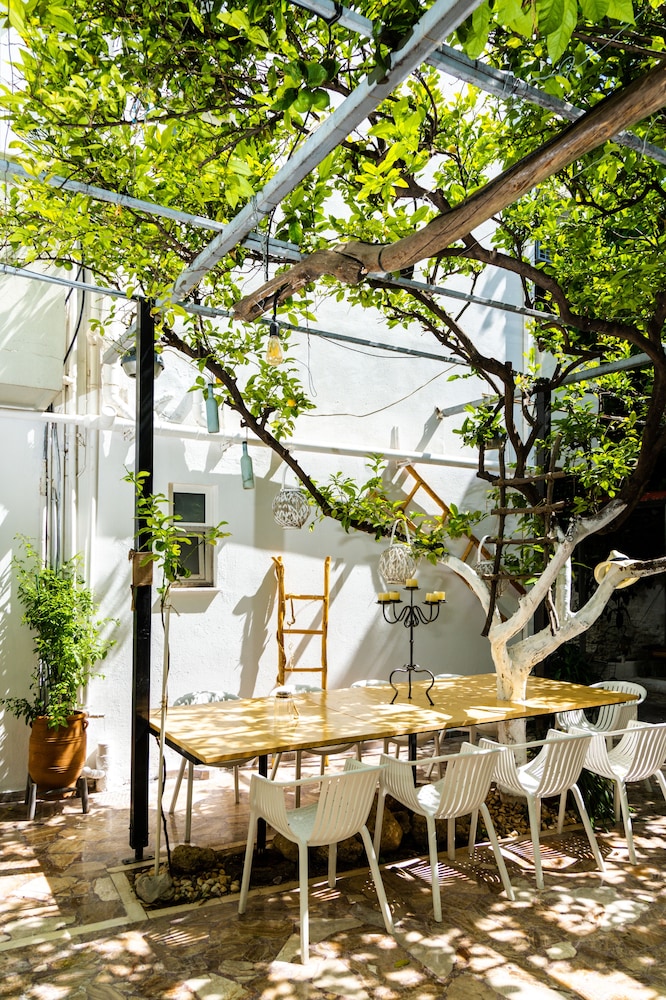 Lefka Hotel, Apartments & Studios photo1
