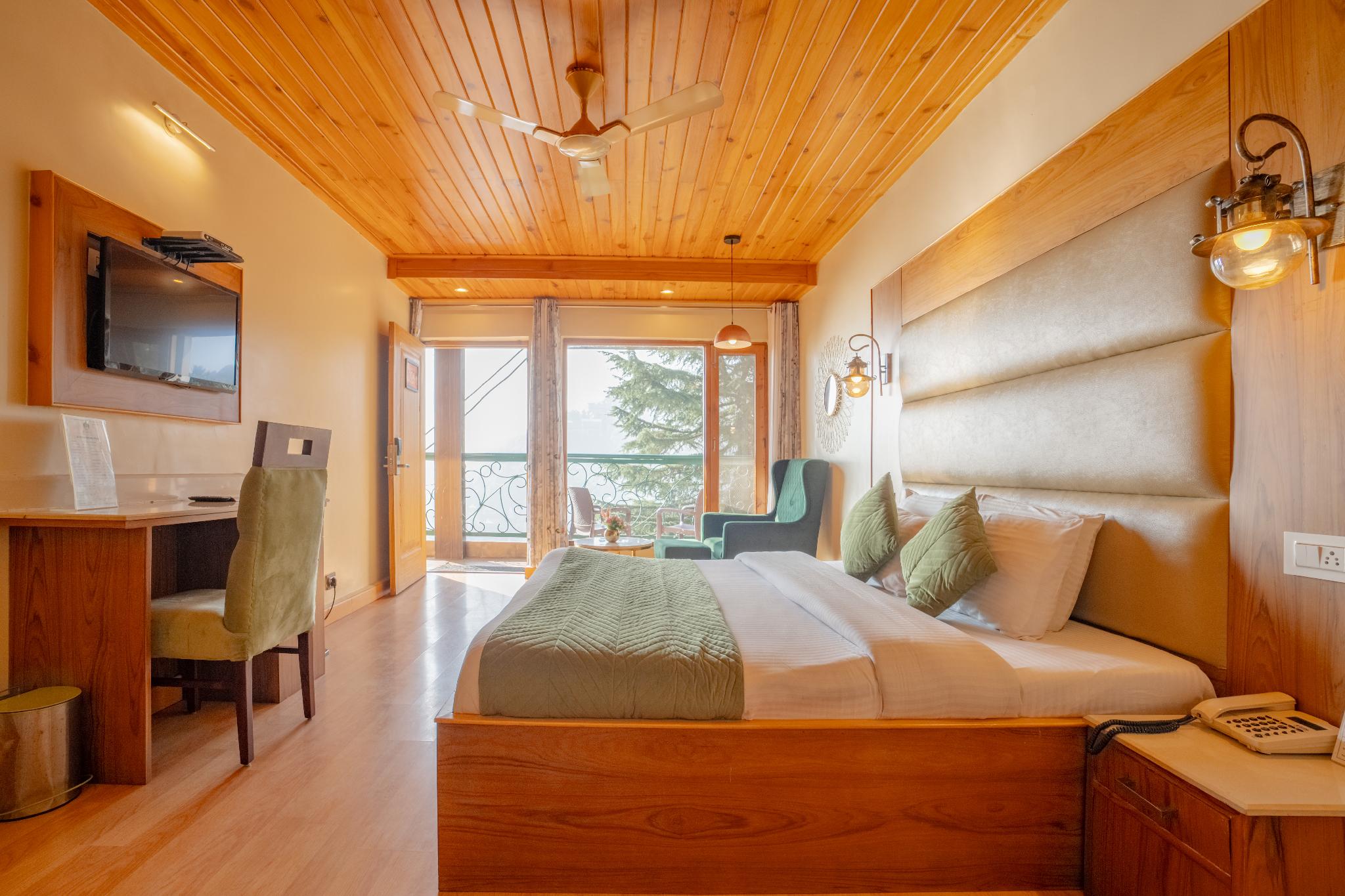 Deluxe, King Bed, Valley View