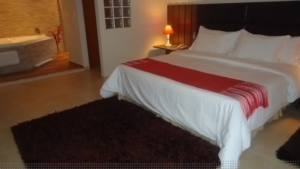 Mondrian Suite Hotel 17/82