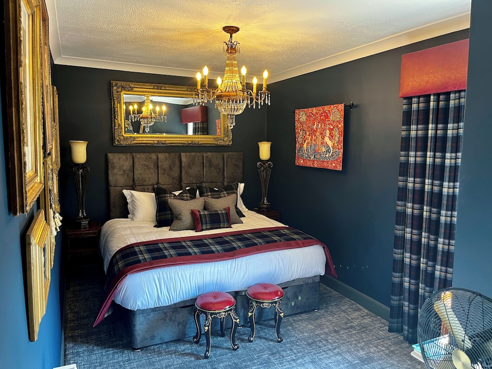 Abbotsford Hotel 20/50