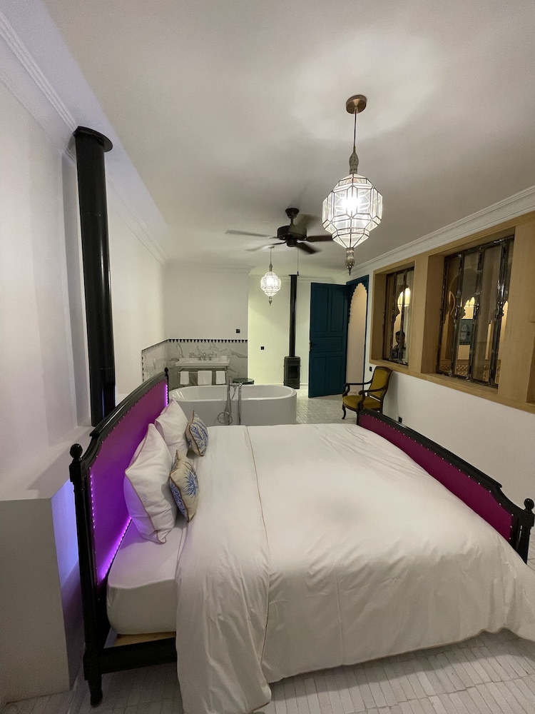 Suite, Double Bed