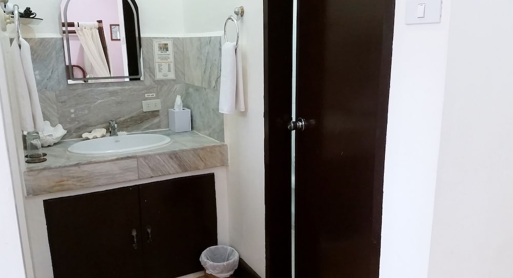 Surfside Boracay Resort & Spa 48/50
